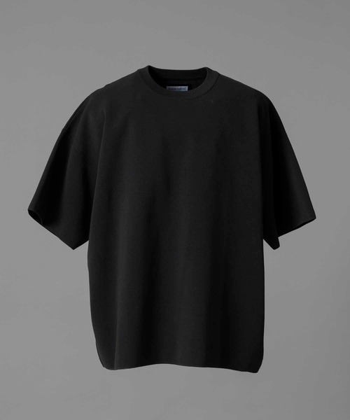 MAISON SPECIAL（メゾンスペシャル）の「《UNISEX》18G Washable Milan Ribs Prime-Over Short Sleeve Crew Neck Knit T-Shirt/18GウォッシャブルミラノリブウールプライムオーバーショートスリーブクルーネックニットTシャツ【MAISON SPECIAL/メゾンスペシャル】（Tシャツ/カットソー・メンズ・ブルー/グレイッシュベージュ/チャコールグレー/パープル/ブラック・2/1/0）」の14枚目の写真
