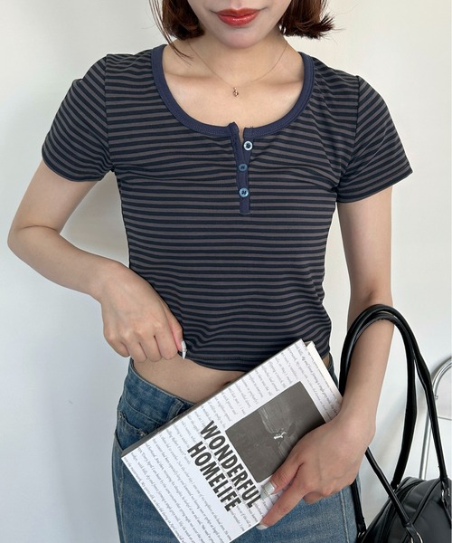 Teem Store（チームストア）の「【新色追加！】ボーダークロップドTシャツ 半袖 ピチT ヘンリーネック ダークボーダー（Tシャツ/カットソー・レディース・その他/グレー・S/M）」の16枚目の写真