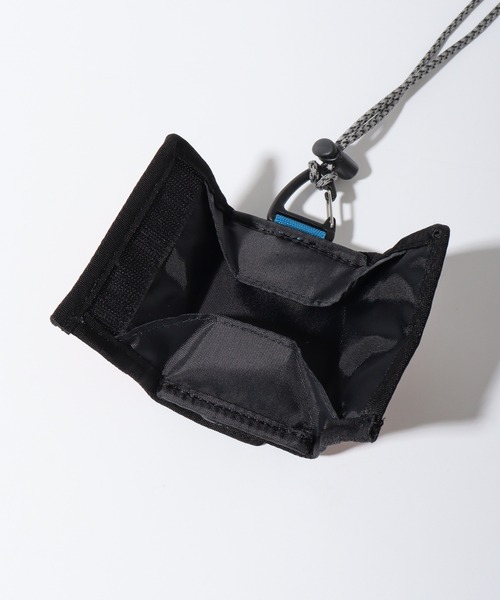 WILD THINGS（ワイルドシングス）の「WILD THINGS ナイロン ネックミニウォレット DELFY採用（ボディバッグ/ウエストポーチ・メンズ・レッド/ブラック・FREE）」の10枚目の写真