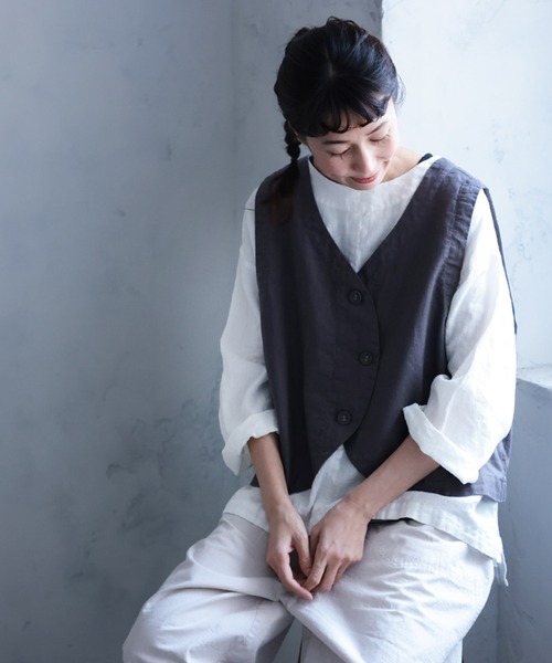 soulberry(ソウルベリー)の「リネンTee(シャツ/ブラウス・レディース・オフホワイト/スミクロ/ブルーグレー・3L/LL/L/M/4L/5L)」の19枚目の写真