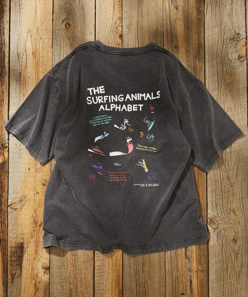 Jonas Claesson（ジョナスクレアッソン）の「JONAS CLAESSON/ジョナス クレアッソン Surfing animals Short Sleeve Tee/サーフィンアニマルズ バックプリント Tシャツ（Tシャツ/カットソー・メンズ・ブラック/ホワイト/ライトグレー/レッド・LARGE/MEDIUM）」の9枚目の写真