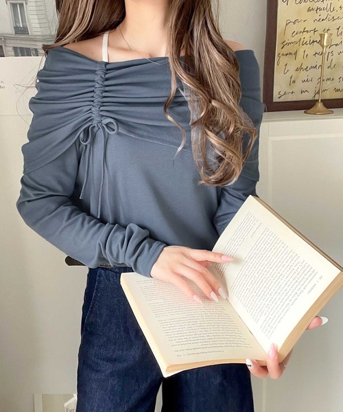 classicalelf(クラシカルエルフ)の「程よい肌見せ、ヘルシースタイル。オフショルリボンカットプルオーバー(長袖)(Tシャツ/カットソー・レディース・ブルー/グレイッシュベージュ/モカ/ブラック/チャコール/オートミール・SMALL/MEDIUM/LARGE/X-LARGE)」の14枚目の写真