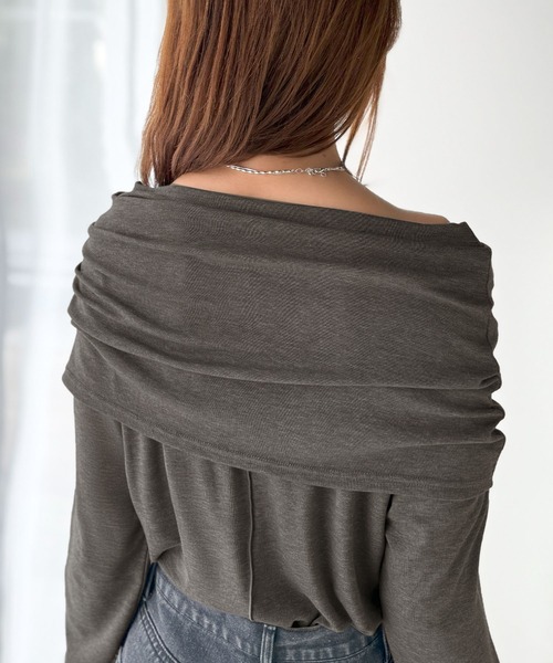classicalelf(クラシカルエルフ)の「程よい肌見せ、ヘルシースタイル。オフショルリボンカットプルオーバー(長袖)(Tシャツ/カットソー・レディース・ブルー/グレイッシュベージュ/モカ/ブラック/チャコール/オートミール・SMALL/MEDIUM/LARGE/X-LARGE)」の11枚目の写真