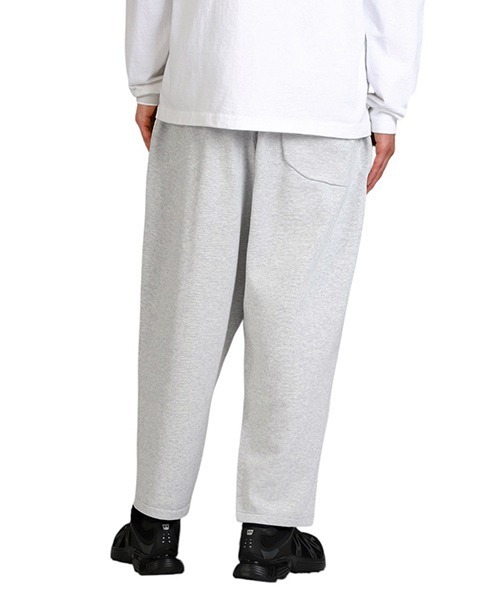 is-ness（イズネス）の「is-ness / イズネス：KNIT TUCK LONG PANTS：1007KNITPT04[NOA]（その他パンツ・メンズ・グレー・L/M）」の9枚目の写真
