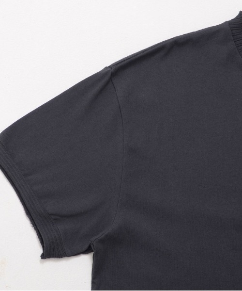 JEMORGAN(ジェーイーモーガン)の「『JEMORGAN LONG JOHNS/ジェーイーモーガンロングジョーンズ』20/2 OE天竺カットオフリブ半袖ボタンヘンリー【+】(Tシャツ/カットソー・メンズ・モカ/ブラック/グレー/オフホワイト・L/XL/M)」の10枚目の写真