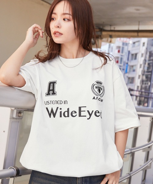 未使用級✨モンクール カットソー Tシャツ ペプラム 刺繍 ロゴ ワッペン 今日特価】MONCLER クラシックロゴ ワッペン刺繍 T シャツ