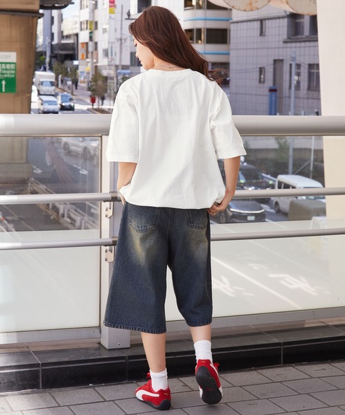 MONO-MART(モノマート)の「ゲームデザイン ワッペンロゴ刺繍 ドロスト半袖Tシャツ(Tシャツ/カットソー・レディース・ブラック/ホワイト系/オフホワイト/ダークネイビー/レッド/オートミール/ブラック系・M/L)」の13枚目の写真