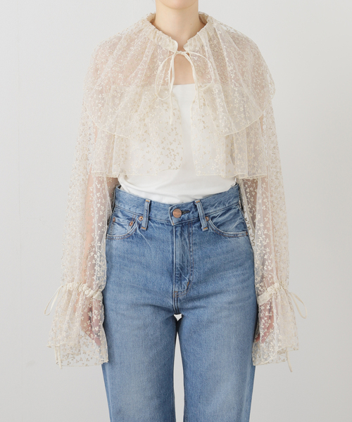 MIOSMOKEY（MIOSMOKEY）の「MIOSMOKEY EMB LACE BOLERO 251ST006-A：ブラウス（シャツ/ブラウス・レディース・ベージュ・FREE）」の3枚目の写真