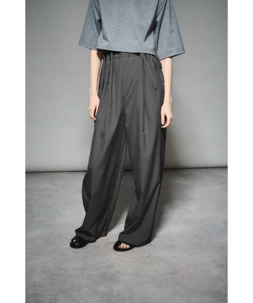 RIM.ARK（リムアーク）の「Drawstring relax PT ドロストリングリラックスパンツ（スラックス・レディース・ライトブルー/ブラック/グレー・36/38）」の5枚目の写真