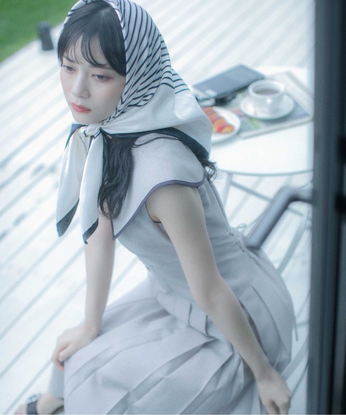 JILL by JILL STUART（ジルバイジルスチュアート）の「◇ビッグカラーワンピース（ワンピース・レディース・グレー/ベージュ・SMALL/MEDIUM）」の6枚目の写真