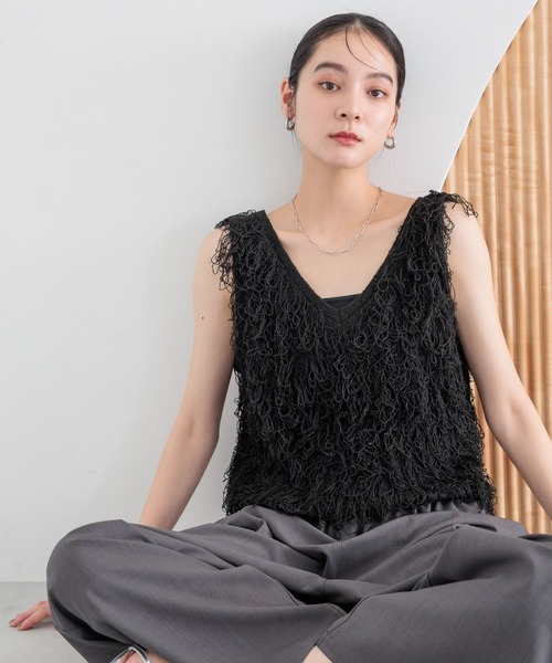 Sから2L対応 柔らかなデニム風生地のフリンジニットベスト Sから2L対応 柔らかなデニム風生地のフリンジニットベスト