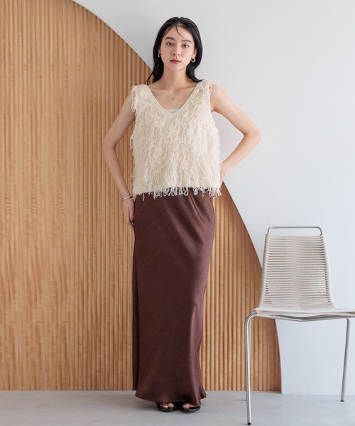 LOWRYS FARM(ローリーズファーム)の「フリンジニットベスト 498176(ベスト・レディース・グレー/アイボリー/ブラック・FREE)」の4枚目の写真