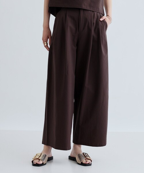 GALLEST(ギャレスト)の「【セットアップ可能】ストライプサッカーワイドパンツ【洗える/カセット服】(その他パンツ・レディース・ブラック/ブラウン系その他・38/40/36)」の2枚目の写真