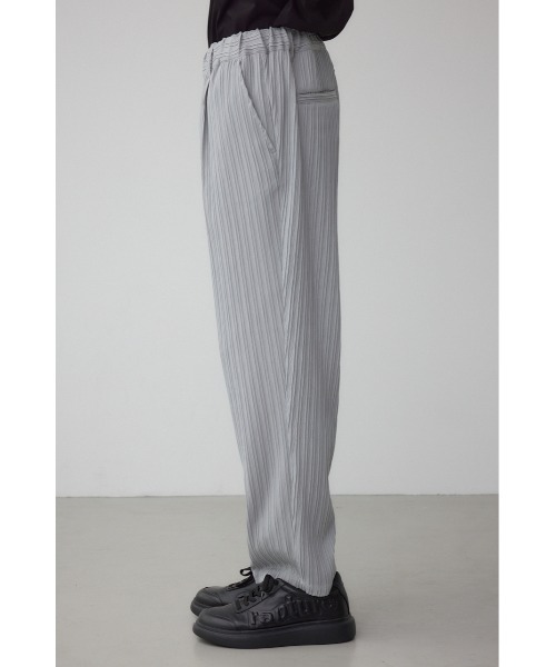 AZUL by moussy(アズールバイマウジー)の「タック楊柳リラックスパンツ(スラックス・メンズ・ライトグレー/グリーン/ブラック・MEDIUM/LARGE)」の19枚目の写真