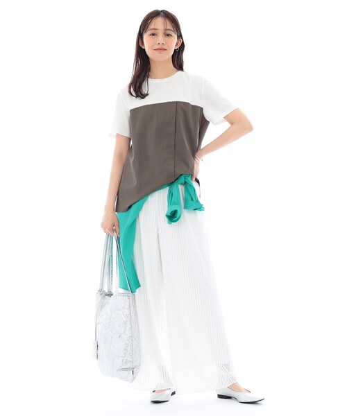 INDIVI(インディヴィ)の「【洗える】ビスチェレイヤード風トップス(Tシャツ/カットソー・レディース・ブラック/ブラック系4/グレー系4/ベージュ系4/オリーブ系3/キャメル・13/19/38/34/05/15 )」の19枚目の写真