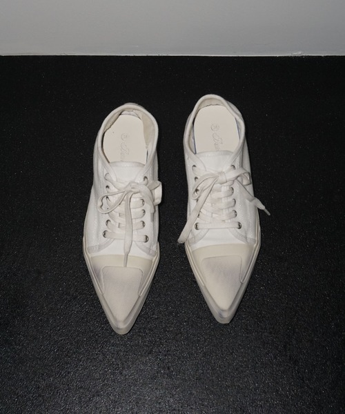 エイジドホワイト ポインテッドスニーカー chs25a002