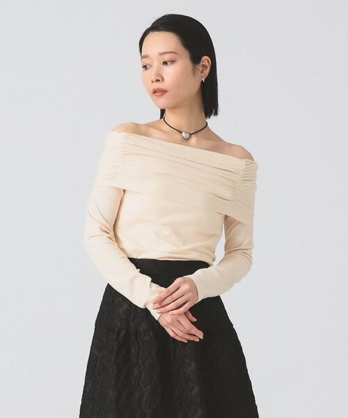 Ray BEAMS(レイビームス)の「リブ ギャザー オフショルダー Tシャツ(Tシャツ/カットソー・レディース・ブラック/レッド/ホワイト系その他6・ONE SIZE)」の2枚目の写真