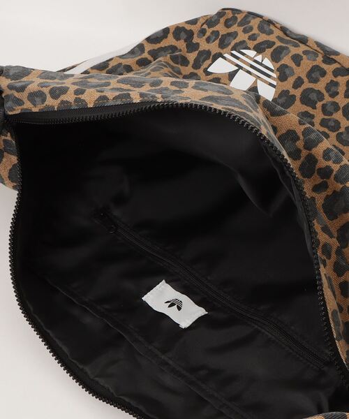 【adidas】レオパード柄ラージ ショルダーバッグ 要在庫確認 レオパード柄ラージ ショルダーバッグ LEO L BAG / アディダス