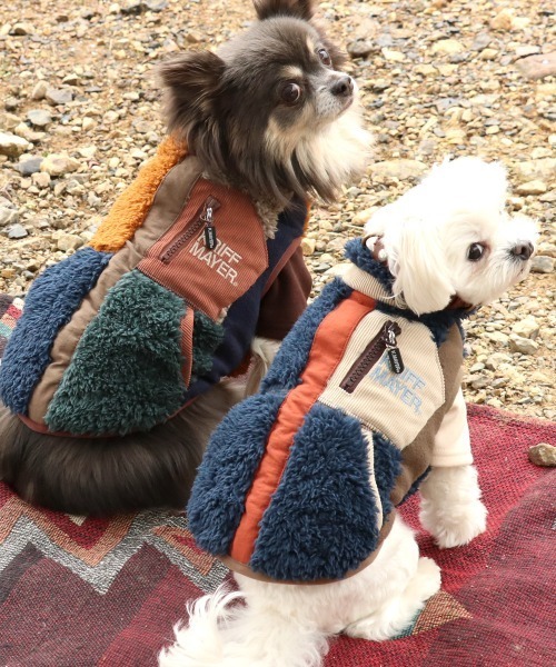 KRIFF MAYER（クリフメイヤー）の「【犬服･防寒】DOGシャギーボアベスト（ペットウェア・レディース・ネイビー/その他5/ブラウン/グリーン/カラフル/ブラック/ナチュラル/グレー・LARGE/XX-LARGE/SMALL/MEDIUM/X-LARGE）」の10枚目の写真