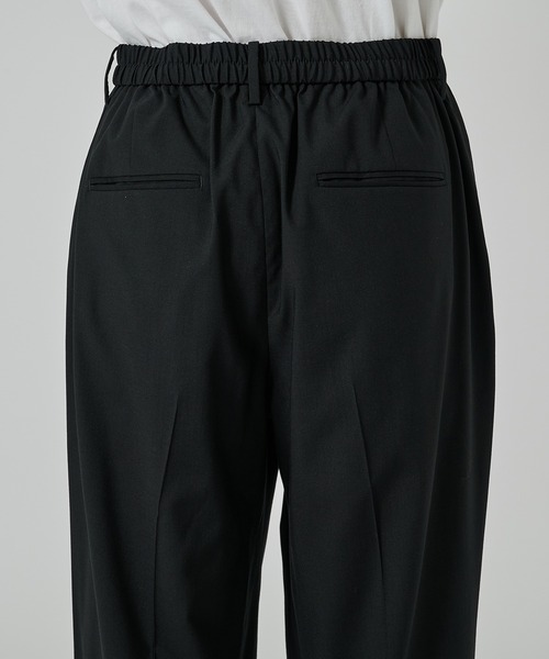 STUDIOUS（ステュディオス）の「【STUDIOUS】COOL WOOL WIDE SLACKS / 涼しいウール / 洗い可能（スラックス・メンズ・ブラック/ダークグリーン・1/2）」の13枚目の写真