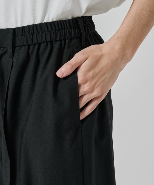 STUDIOUS（ステュディオス）の「【STUDIOUS】COOL WOOL WIDE SLACKS / 涼しいウール / 洗い可能（スラックス・メンズ・ブラック/ダークグリーン・1/2）」の15枚目の写真