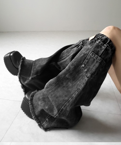 me+em select（ミームセレクト）の「【 セットアップ着用可能 】ヴィンテージケミカルブリーチデニムレッグカバー ／ vintage chemical bleach denim leg cover（レッグウォーマー・レディース・ブラック系1/ブルー/ブラック・1）」の17枚目の写真