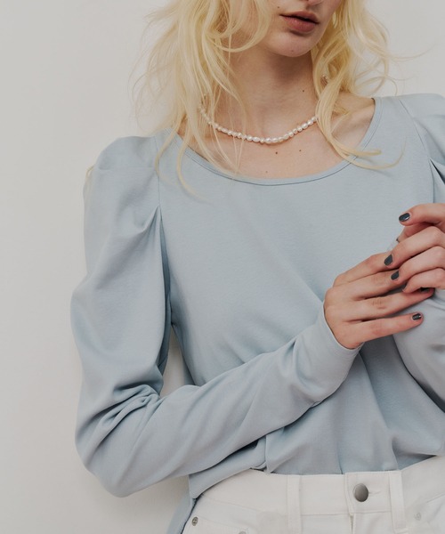 LA BELLE ETUDE(ラベルエチュード)の「ギャザーロングパフスリーブカットソー(Tシャツ/カットソー・レディース・ライトブルー/ブラック/ブラウン/ホワイト/ピンク・FREE)」の12枚目の写真