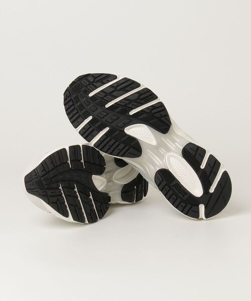 Reebok（リーボック）の「プレミアトリニティ KFS / PREMIER TRINITY KFS（スニーカー・レディース・グレー/ベージュ・22.5cm/23.0cm/23.5cm/24.5cm/24.0cm/25.0cm/25.5cm/26.0cm/22.0cm）」の9枚目の写真