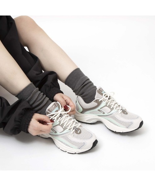 Reebok（リーボック）の「プレミアトリニティ KFS / PREMIER TRINITY KFS（スニーカー・レディース・グレー/ベージュ・22.5cm/23.0cm/23.5cm/24.5cm/24.0cm/25.0cm/25.5cm/26.0cm/22.0cm）」の11枚目の写真