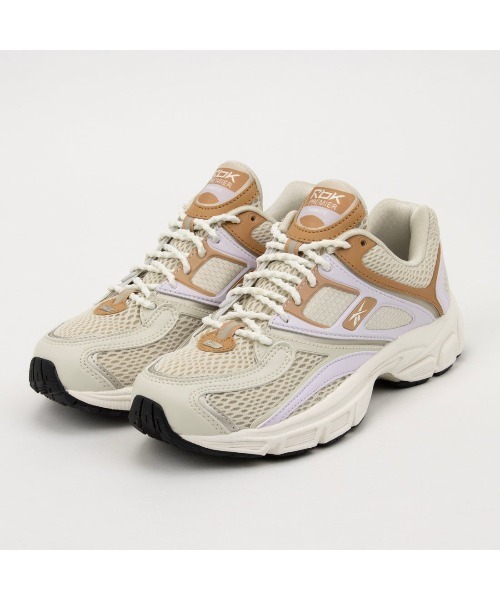 Reebok（リーボック）の「プレミアトリニティ KFS / PREMIER TRINITY KFS（スニーカー・レディース・グレー/ベージュ・22.5cm/23.0cm/23.5cm/24.5cm/24.0cm/25.0cm/25.5cm/26.0cm/22.0cm）」の3枚目の写真