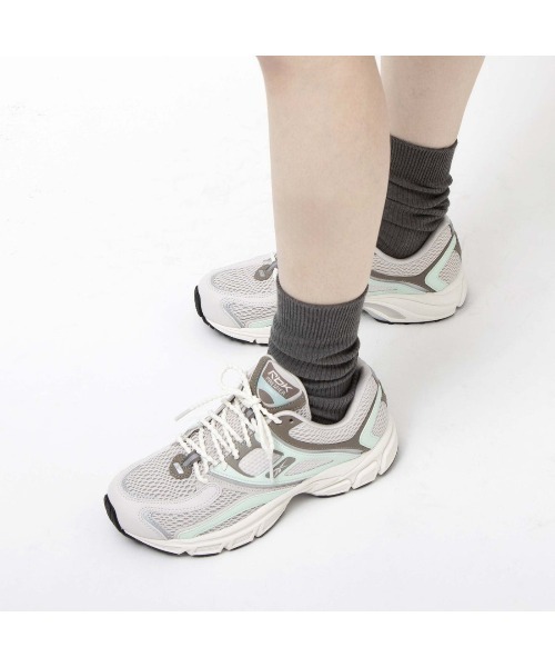Reebok（リーボック）の「プレミアトリニティ KFS / PREMIER TRINITY KFS（スニーカー・レディース・グレー/ベージュ・22.5cm/23.0cm/23.5cm/24.5cm/24.0cm/25.0cm/25.5cm/26.0cm/22.0cm）」の13枚目の写真