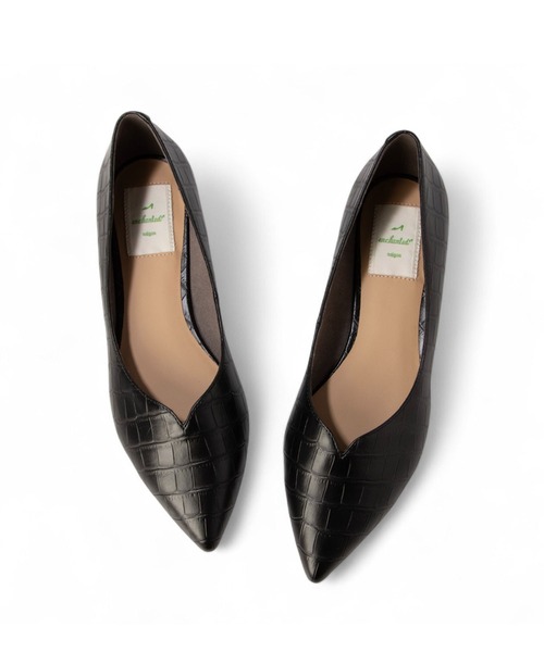 enchanted(エンチャンテッド)の「晴雨兼用Vカットポインテッドフラットシューズ(パンプス・レディース・ブラック/ベージュ/ダークブラウン・37/36/35/41/40/39/38)」の19枚目の写真