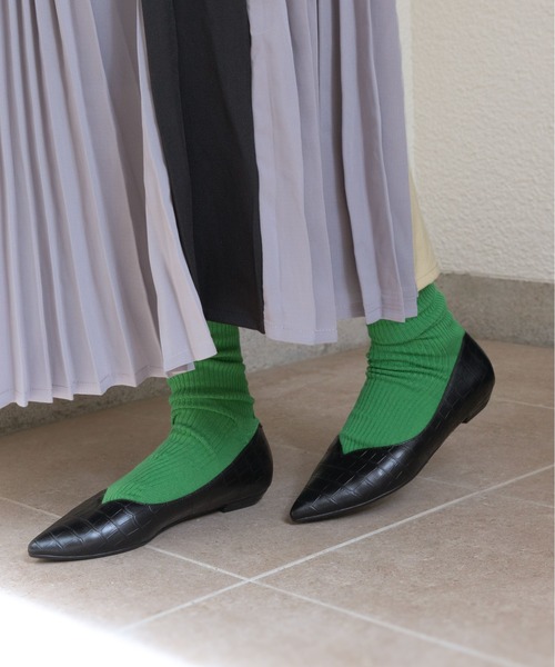 enchanted(エンチャンテッド)の「晴雨兼用Vカットポインテッドフラットシューズ(パンプス・レディース・ブラック/ベージュ/ダークブラウン・37/36/35/41/40/39/38)」の14枚目の写真