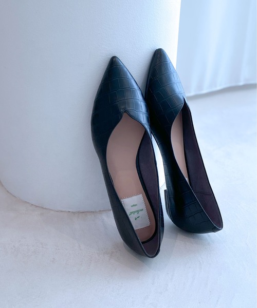 enchanted(エンチャンテッド)の「晴雨兼用Vカットポインテッドフラットシューズ(パンプス・レディース・ブラック/ベージュ/ダークブラウン・37/36/35/41/40/39/38)」の15枚目の写真