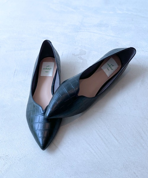 enchanted(エンチャンテッド)の「晴雨兼用Vカットポインテッドフラットシューズ(パンプス・レディース・ブラック/ベージュ/ダークブラウン・37/36/35/41/40/39/38)」の18枚目の写真