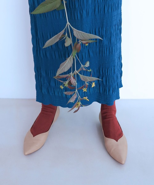 enchanted(エンチャンテッド)の「晴雨兼用Vカットポインテッドフラットシューズ(パンプス・レディース・ブラック/ベージュ/ダークブラウン・37/36/35/41/40/39/38)」の4枚目の写真