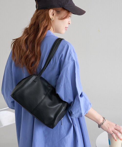 DISCOAT（ディスコート）の「スクエアくったりボストンバッグ（ボストンバッグ・レディース・ブラック/ブラウン/ベージュ・FREE）」の7枚目の写真