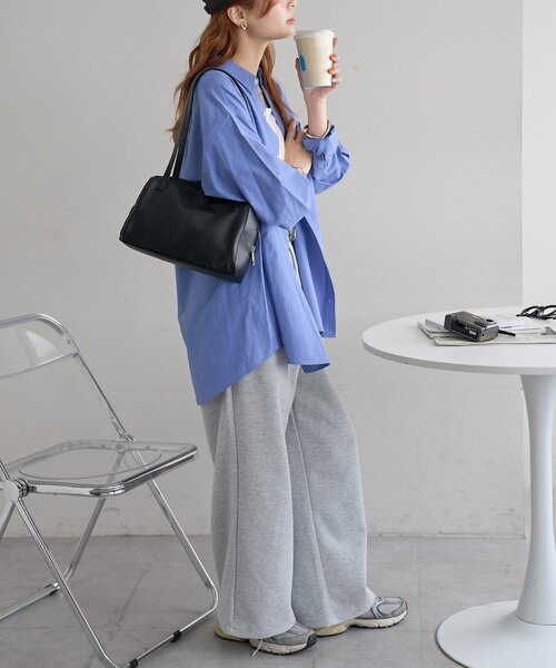 DISCOAT（ディスコート）の「スクエアくったりボストンバッグ（ボストンバッグ・レディース・ブラック/ブラウン/ベージュ・FREE）」の9枚目の写真