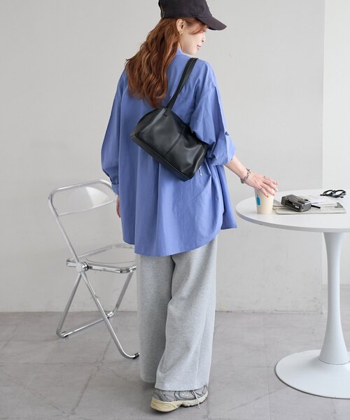 DISCOAT（ディスコート）の「スクエアくったりボストンバッグ（ボストンバッグ・レディース・ブラック/ブラウン/ベージュ・FREE）」の10枚目の写真