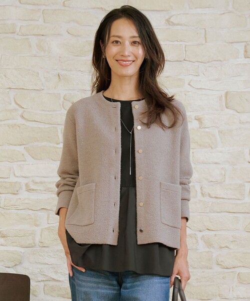 J.PRESS(ジェイプレス)の「BOUCLE ニット アウター(カーディガン/ボレロ・レディース・ブラウン系/ベージュ系/グレー系・T15/T13)」の2枚目の写真