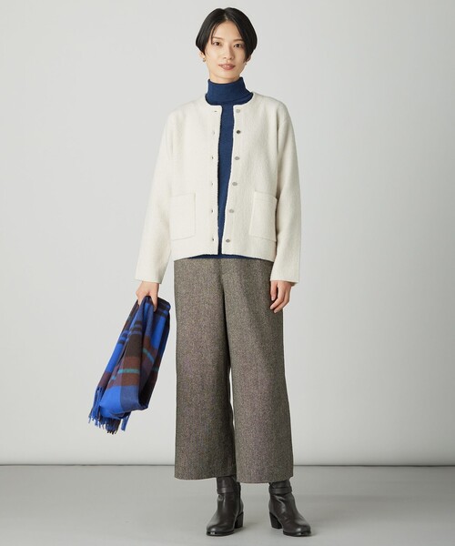 J.PRESS(ジェイプレス)の「BOUCLE ニット アウター(カーディガン/ボレロ・レディース・ブラウン系/ベージュ系/グレー系・T15/T13)」の8枚目の写真