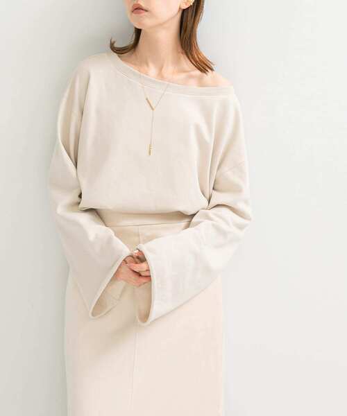 URBAN RESEARCH ROSSO WOMEN(アーバンリサーチ ロッソ)の「オフショルライトスウェット(スウェット・レディース・ライトベージュ/ブルー系その他・FREE)」の5枚目の写真
