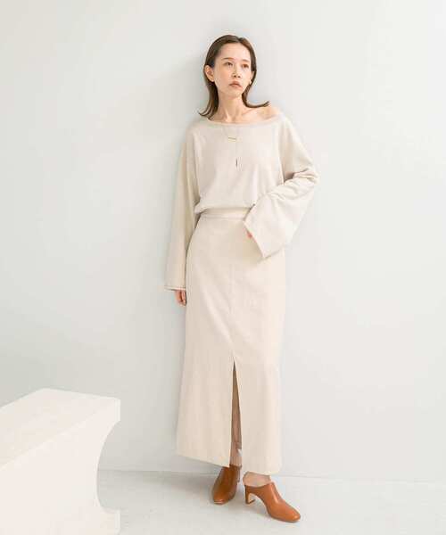 URBAN RESEARCH ROSSO WOMEN(アーバンリサーチ ロッソ)の「オフショルライトスウェット(スウェット・レディース・ライトベージュ/ブルー系その他・FREE)」の7枚目の写真