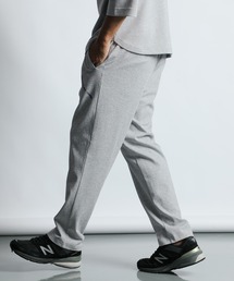 The DUFFER of ST.GEORGE(ザダファーオブセントジョージ)の〔BLACK LABEL〕SORONA PONTE REGULAR FIT TRACK PANTS:セットアップ ポンチ素材 レギュラーフィット トラックパンツ(スウェットパンツ)