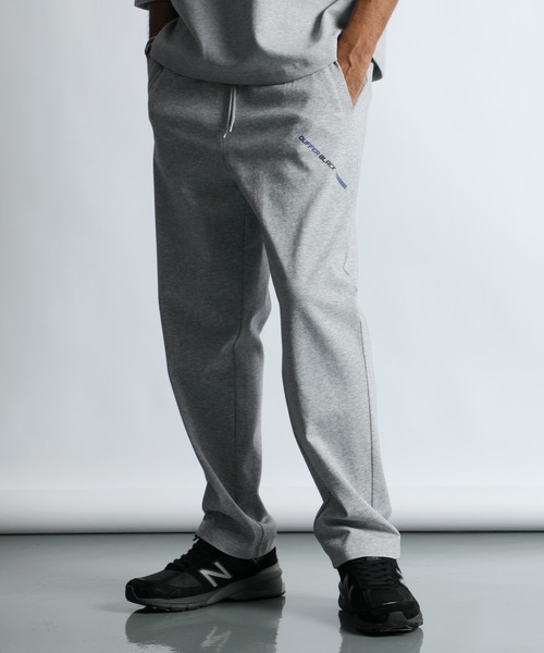 The DUFFER of ST.GEORGE（ザダファーオブセントジョージ）の「〔BLACK LABEL〕SORONA PONTE REGULAR FIT TRACK PANTS：セットアップ ポンチ素材 レギュラーフィット トラックパンツ（スウェットパンツ・メンズ・ホワイト/ブラック/ライトグレー・X-LARGE/LARGE/MEDIUM）」の10枚目の写真