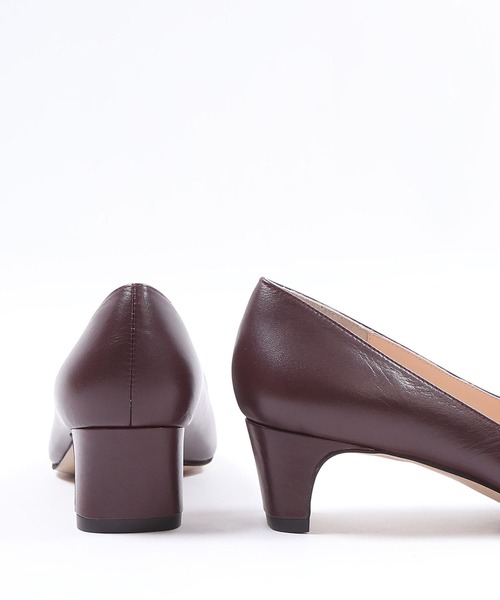HIPS（ヒップス）の「【本革】メタルパーツVカットパンプス（パンプス・レディース・ボルドー/アイボリー/ネイビー/ブラック/ブラック系その他・23cm/22.5cm/23.5cm/24cm/24.5cm）」の11枚目の写真