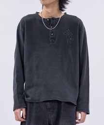 JOHN'S CLOSET（ジョンズクローゼット）の「【31】クロス刺繍 ダメージワッフル ロンT（Tシャツ/カットソー）」