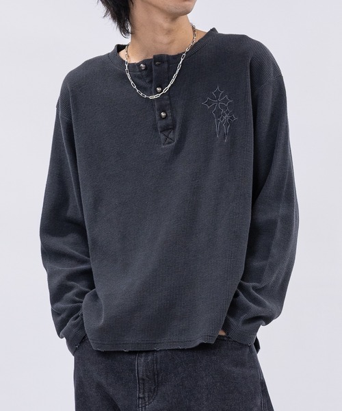 JOHN'S CLOSET(ジョンズクローゼット)の「【31】クロス刺繍 ダメージワッフル ロンT(Tシャツ/カットソー・メンズ・ブラック/グレー/チャコールグレー・MEDIUM/LARGE)」の7枚目の写真