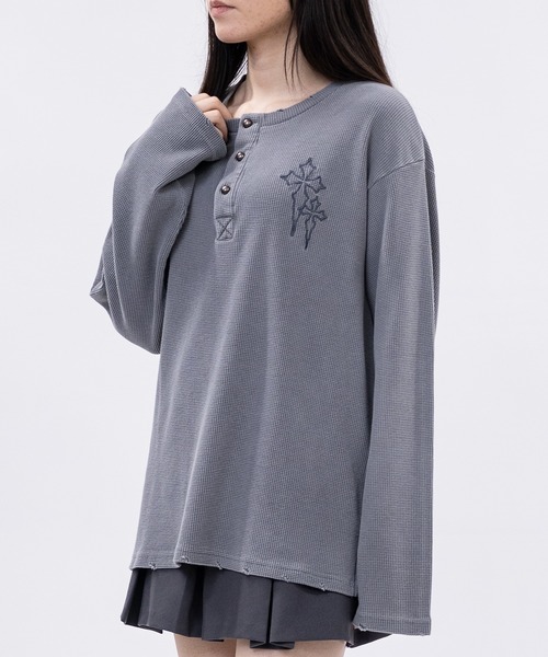 JOHN'S CLOSET(ジョンズクローゼット)の「【31】クロス刺繍 ダメージワッフル ロンT(Tシャツ/カットソー・メンズ・ブラック/グレー/チャコールグレー・MEDIUM/LARGE)」の20枚目の写真