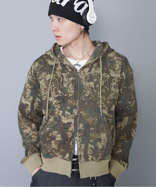 SPINNS（スピンズ）の「【内田金吾くん着用】短丈ダブルジップパーカー/パッチワークロゴ/アソート（ピグメント加工・リアルツリー）（パーカー・メンズ・ブラック系その他/グレー系その他/ブルー系その他/ピンク系その他/リアルツリーカモ・ONESIZE）」の20枚目の写真